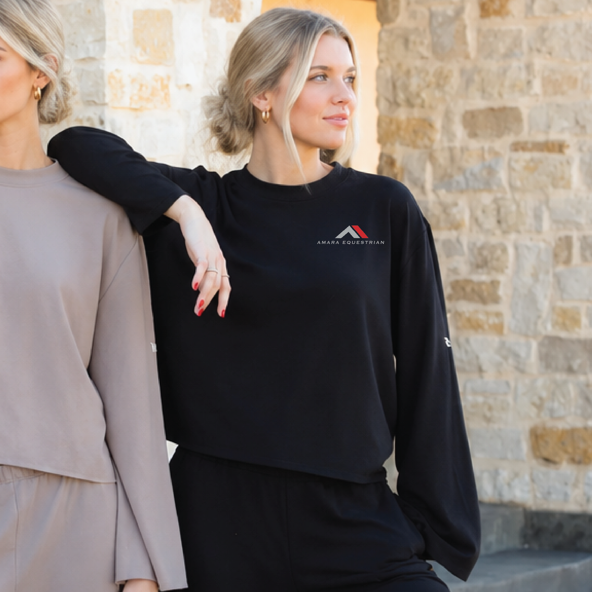 Amara Equestrian Women's The Barn Dallas Ringside Flare Crewneck