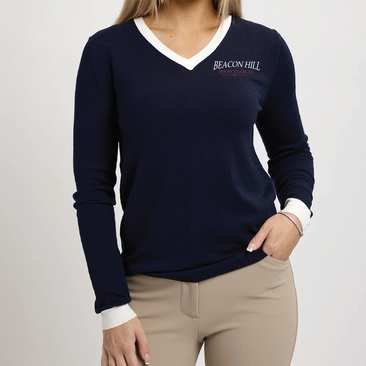 Beacon Hill Women's TKEQ Essential Contrast V-Neck Sweater