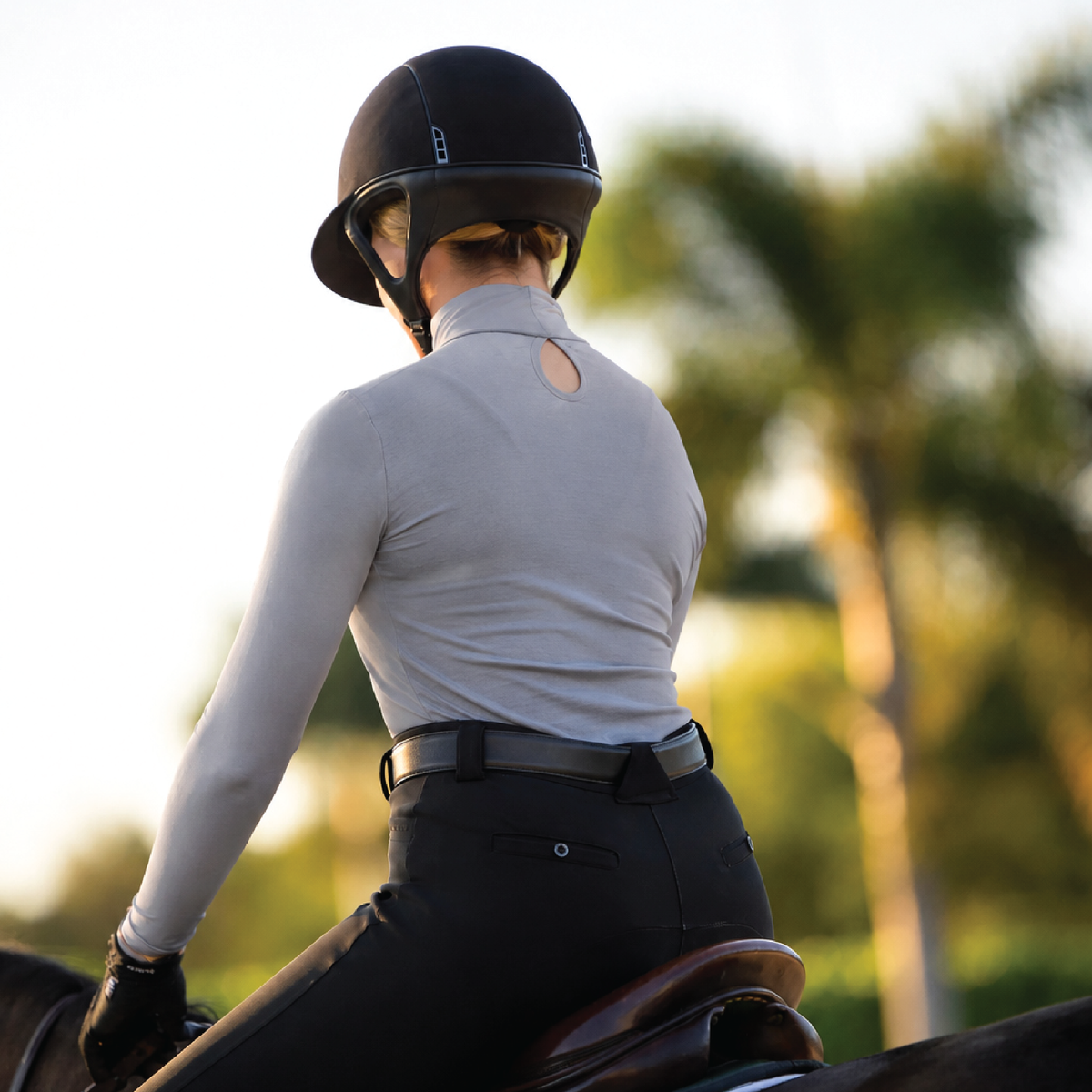 Beacon Hill Women's Euphoric Equestrian Otto Turtleneck