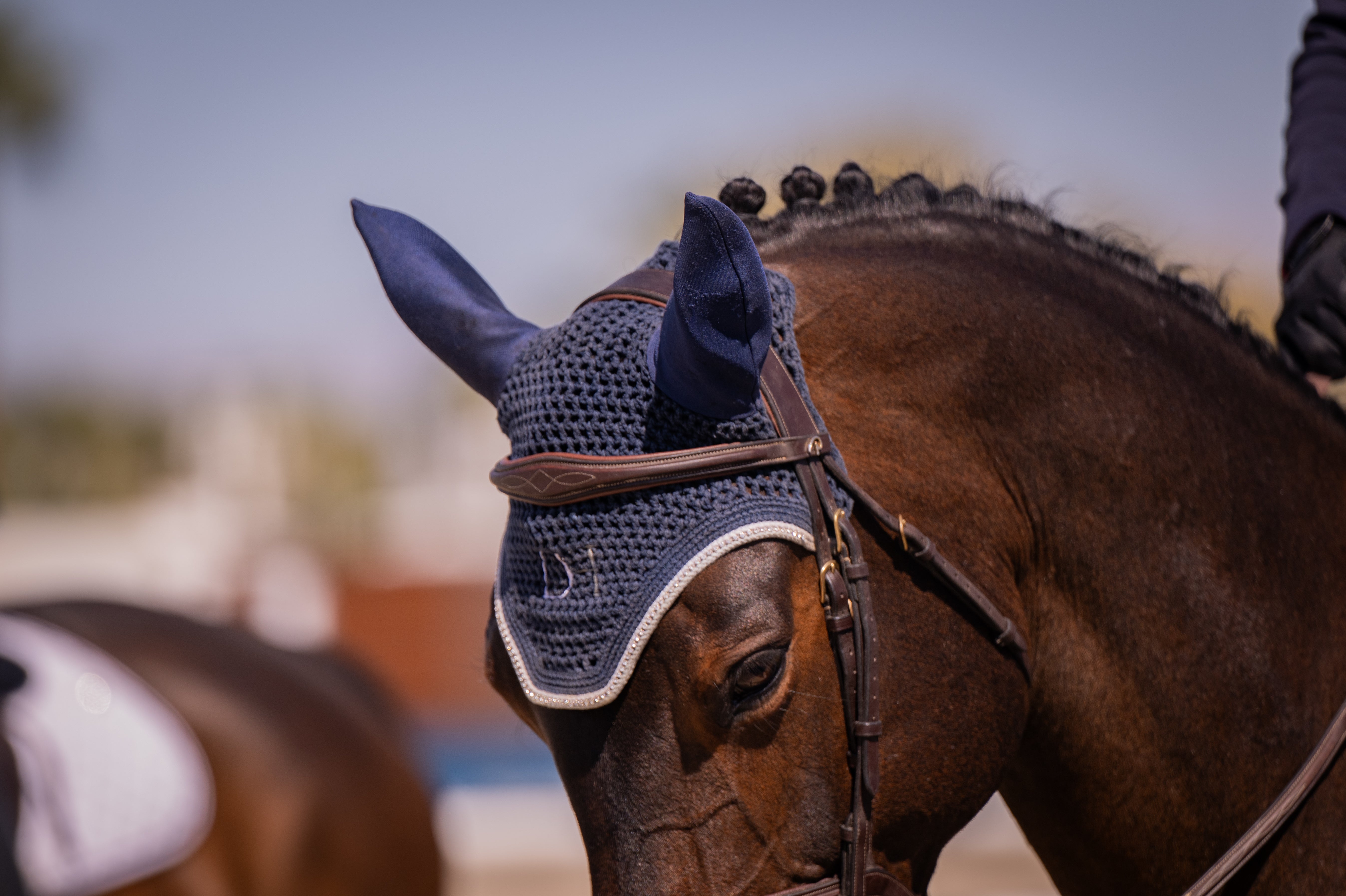Square Front Talisman Bonnet